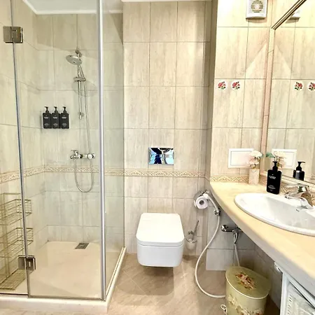 La By Cosher Apartament Warna